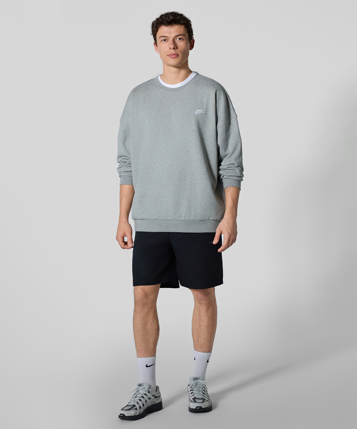 Nike Club Fleece Oversized French Terry Crew