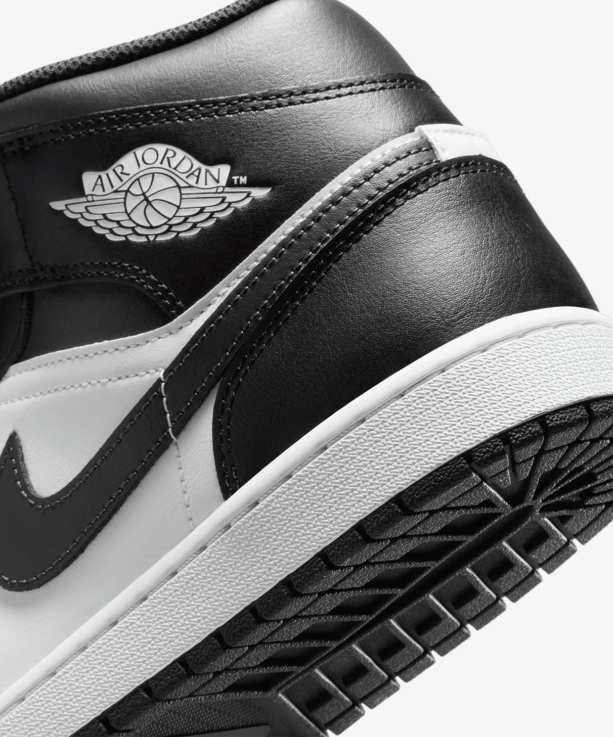 Jordan Air 1 Mid