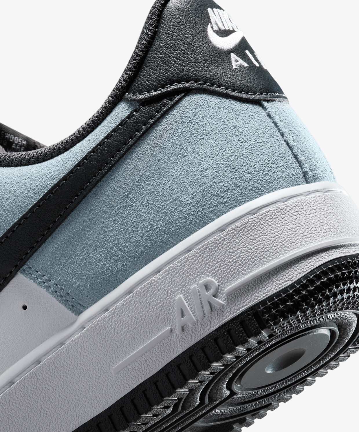 Nike Air Force 1 '07 LV8