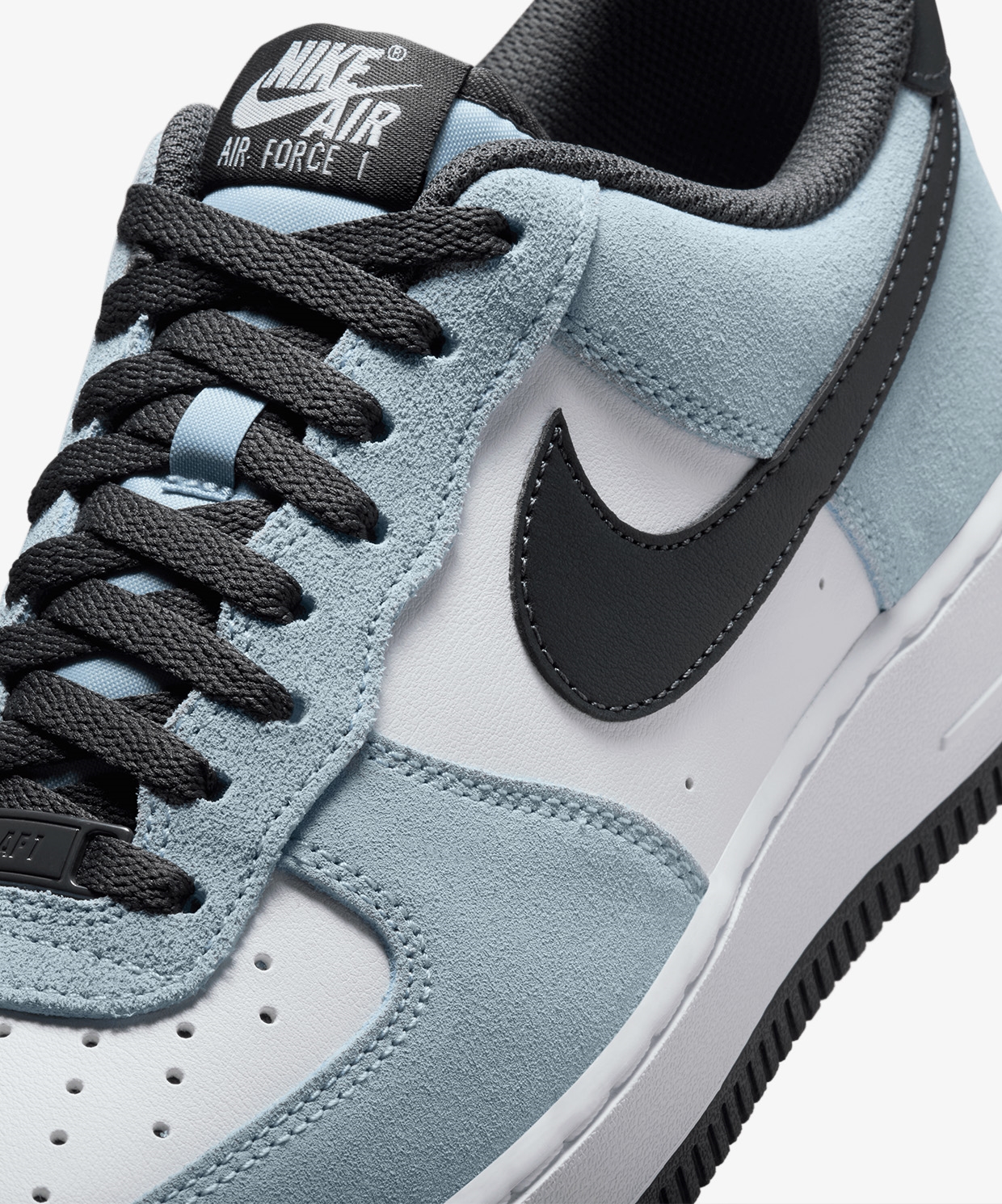 Nike Air Force 1 '07 LV8