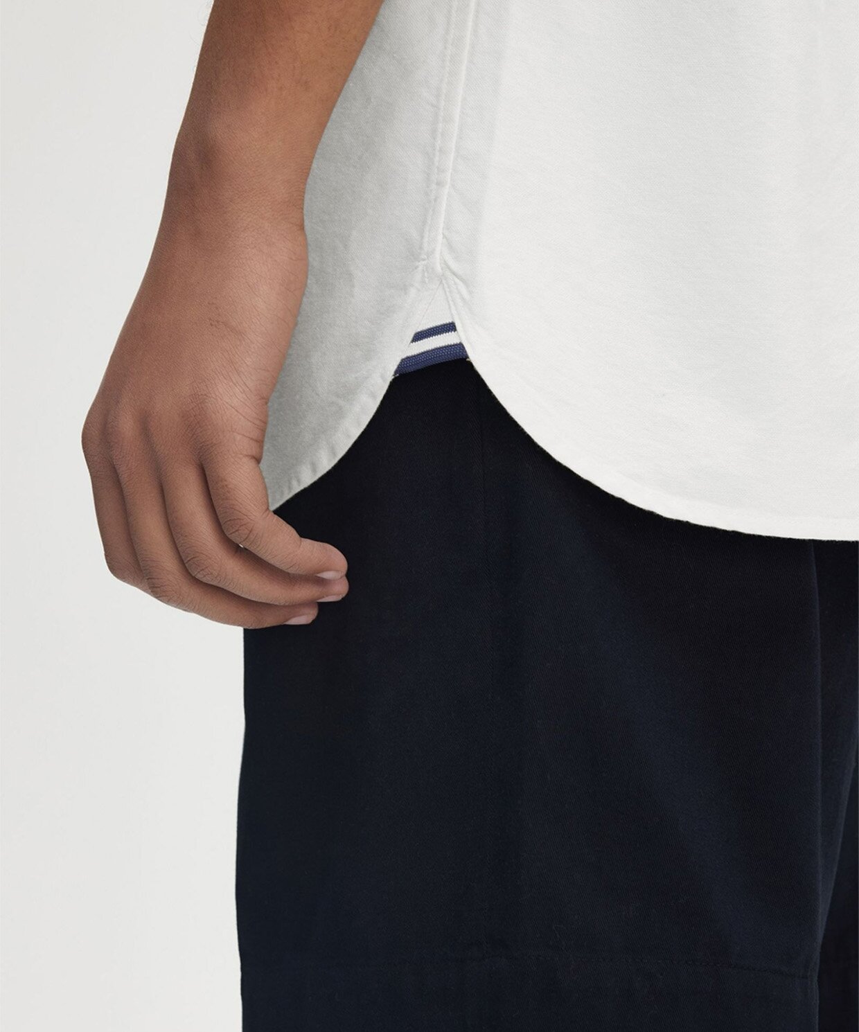 resm Fred Perry Long Pleated Shorts