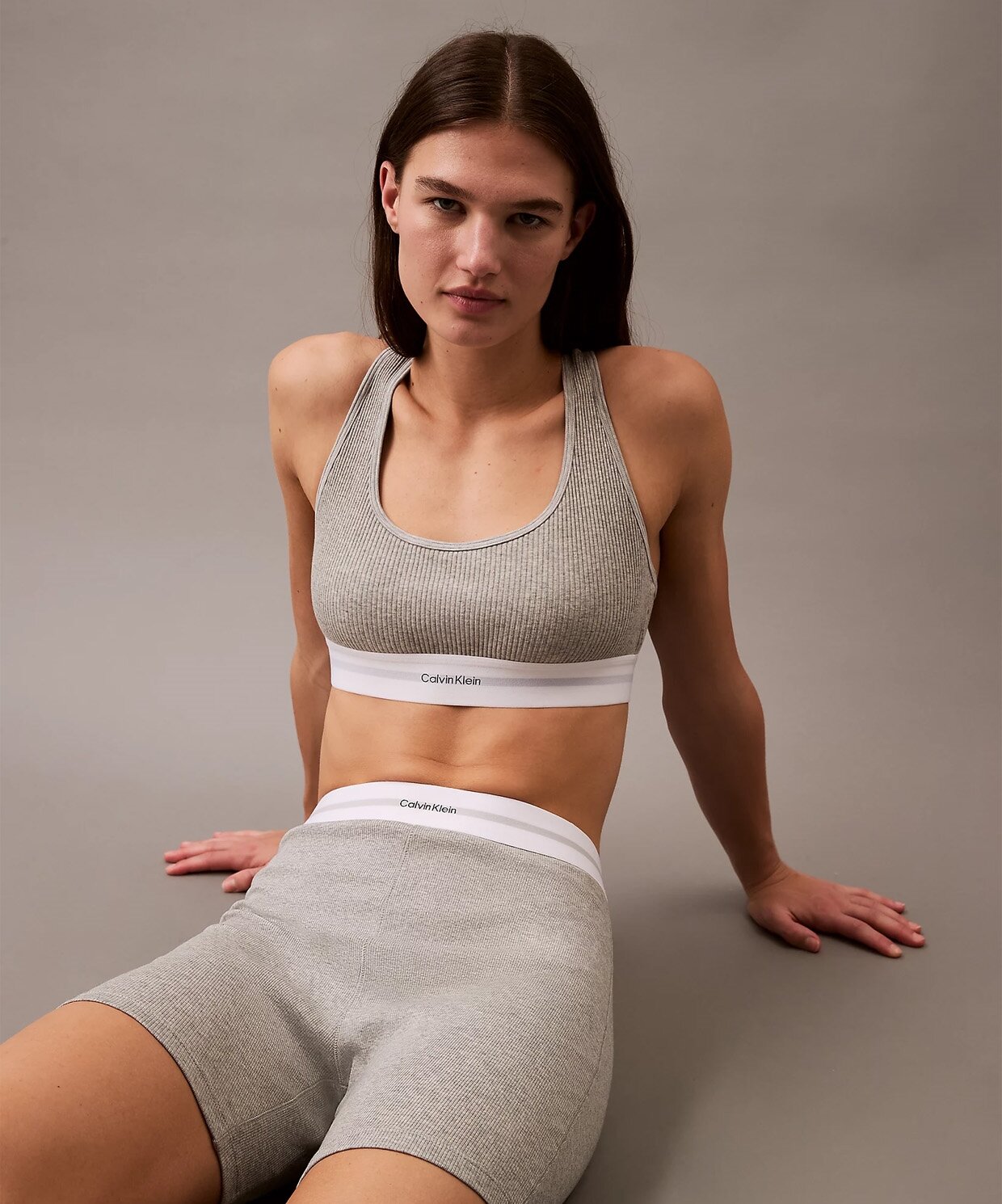 resm Calvin Klein Lightly Lined Bralette