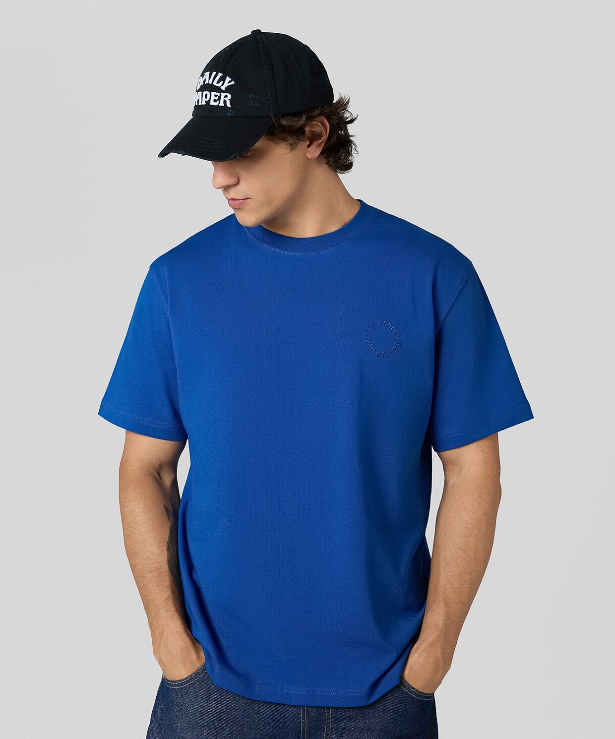 resm Daily Paper Orbit Emb T-Shirt