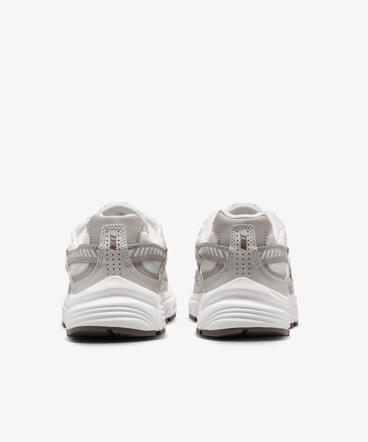 Nike Initiator