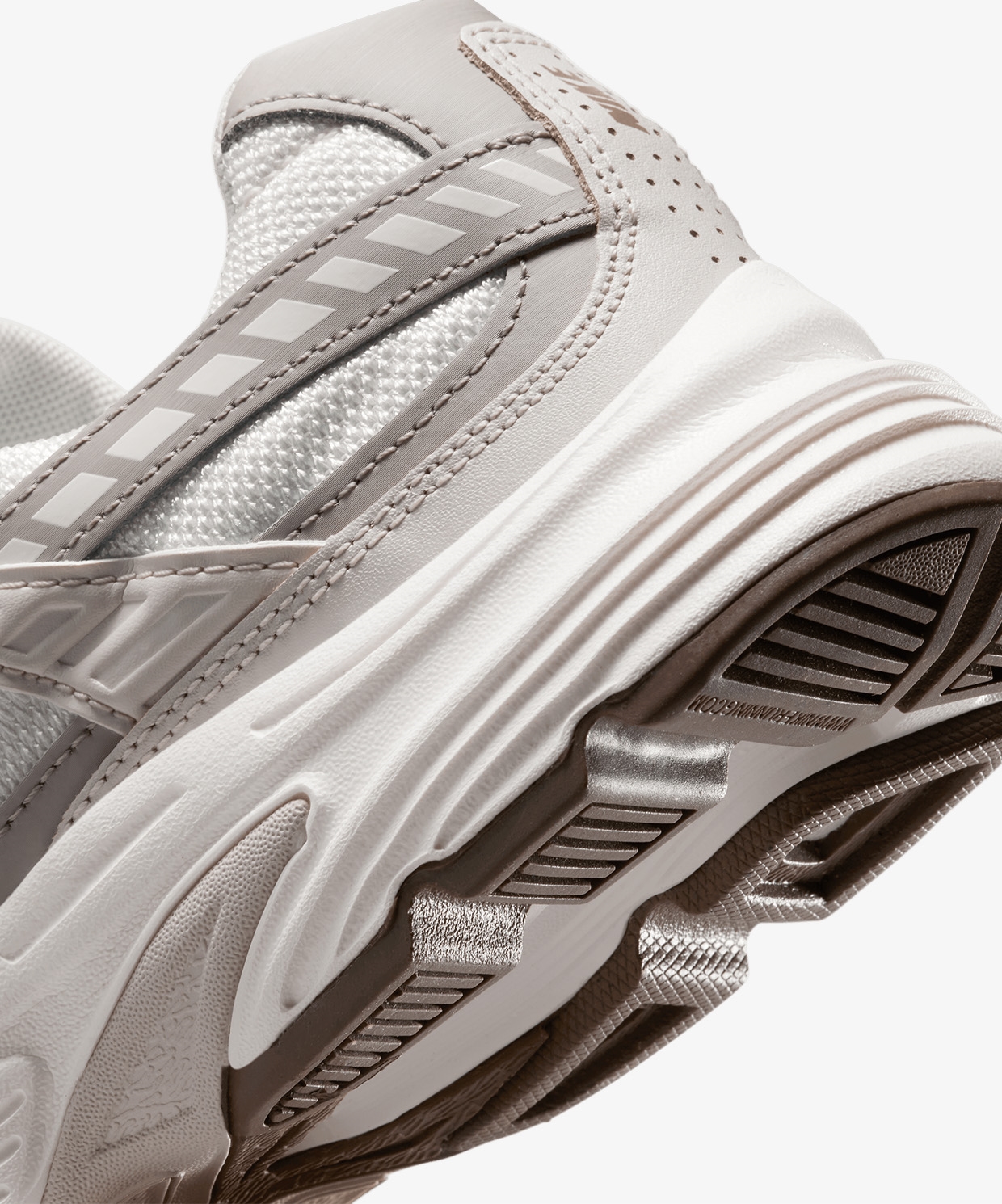Nike Initiator