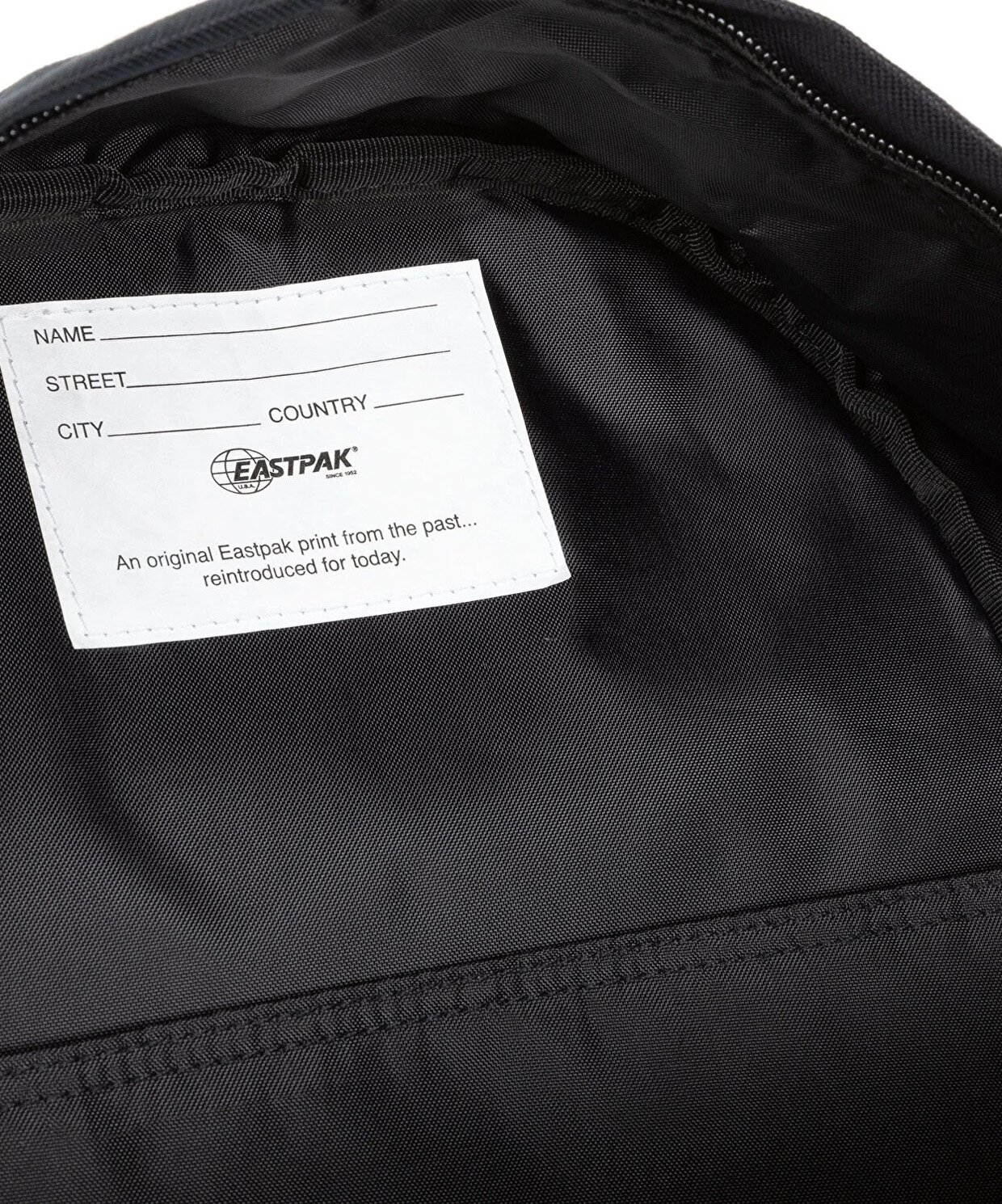 resm Eastpak Day Pak'R