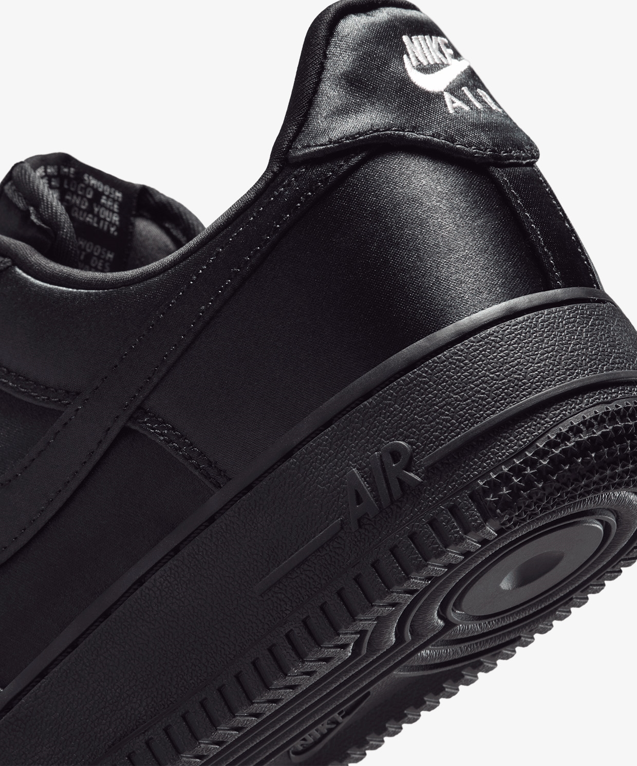 Nike Air Force 1 07 LV8