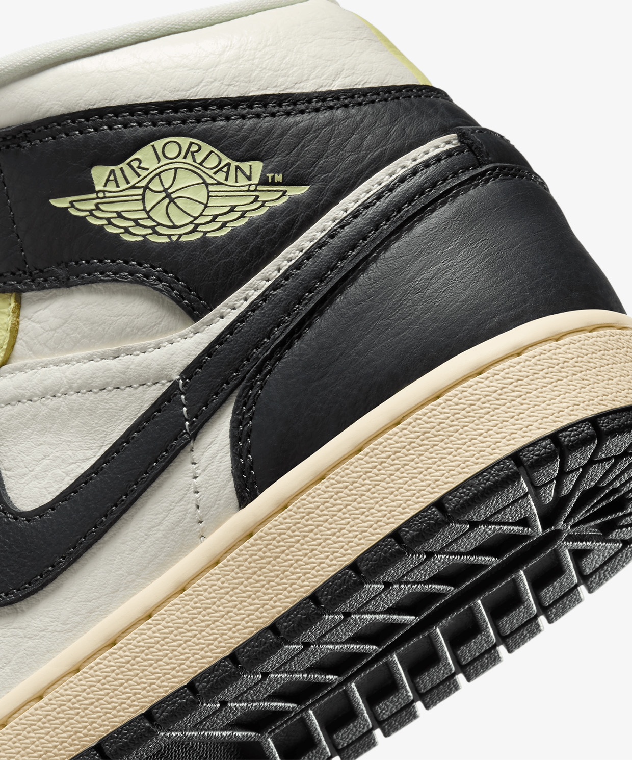 Jordan Air 1 Mid SE