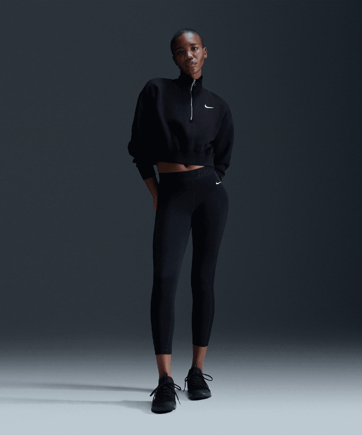 resm Nike Sportswear Phoenix Fleece