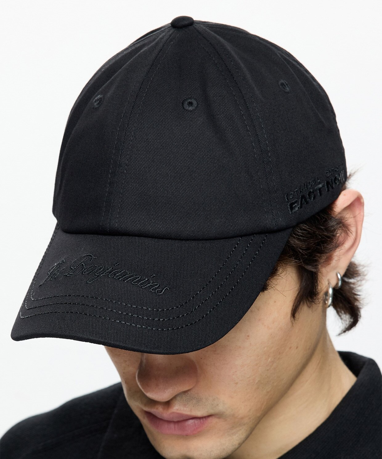 resm Les Benjamins Caps 404