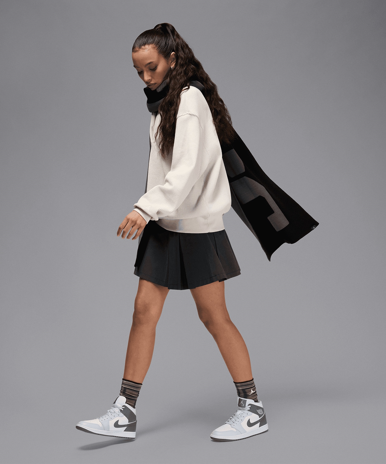 resm Jordan Air 1 Mid