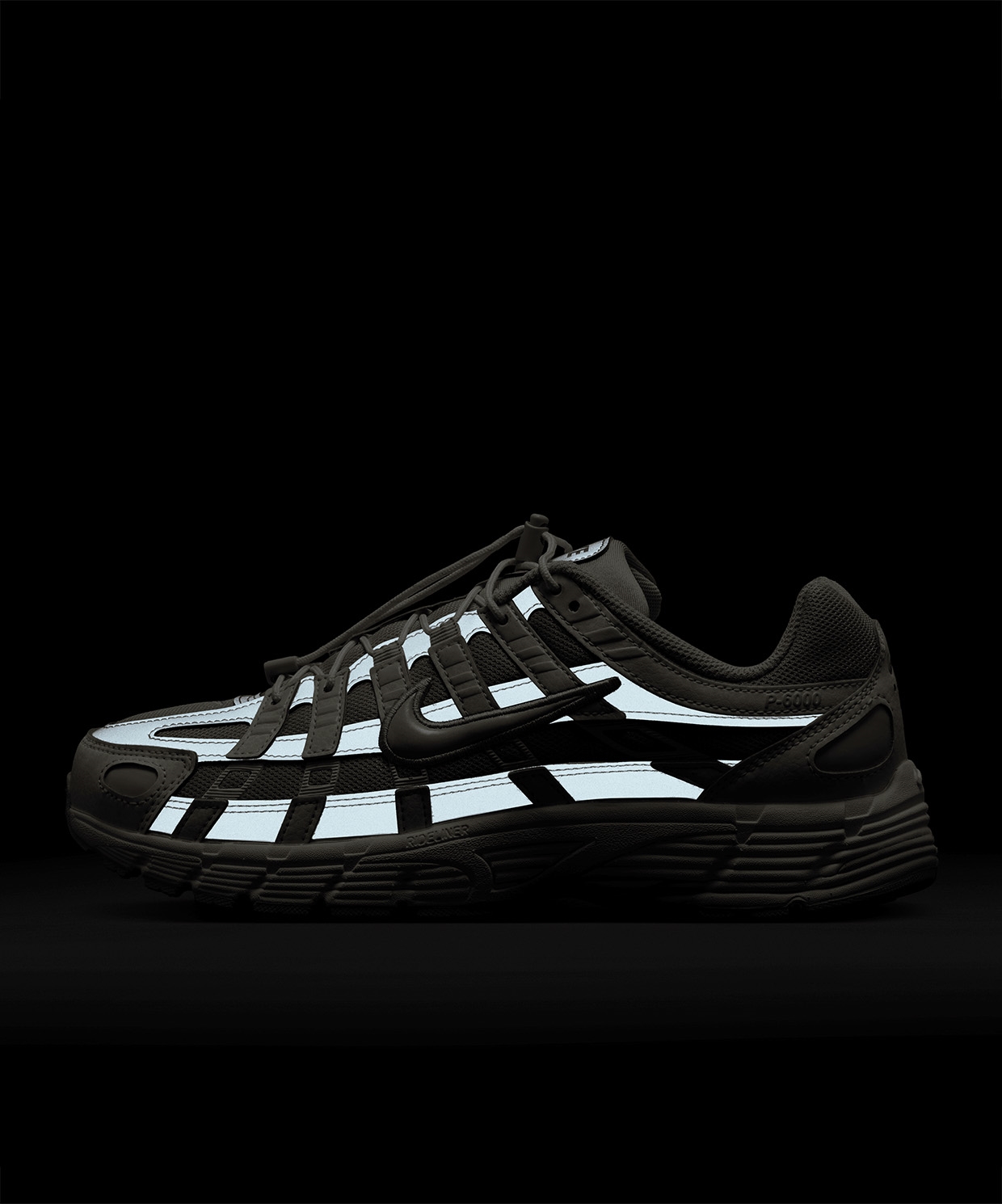 resm Nike P-6000