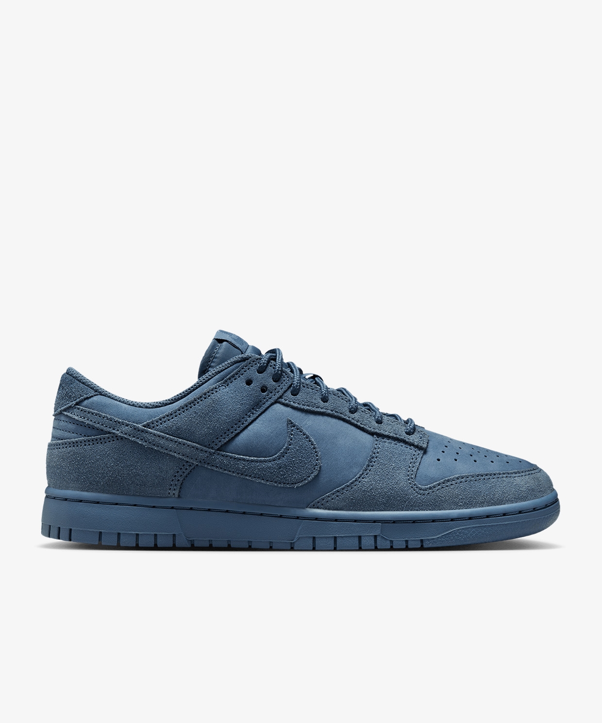 resm Nike Dunk Low Retro SE