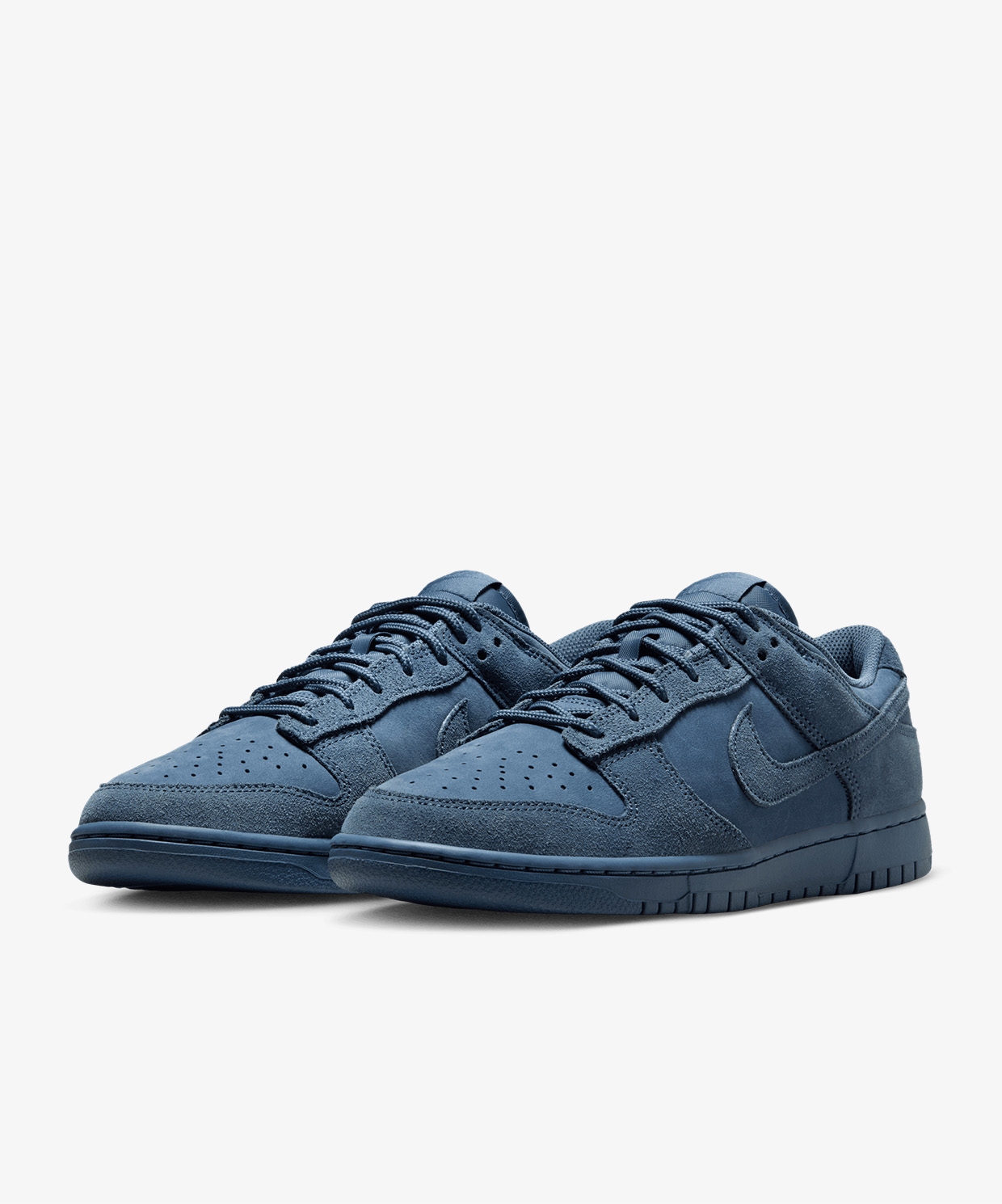 resm Nike Dunk Low Retro SE