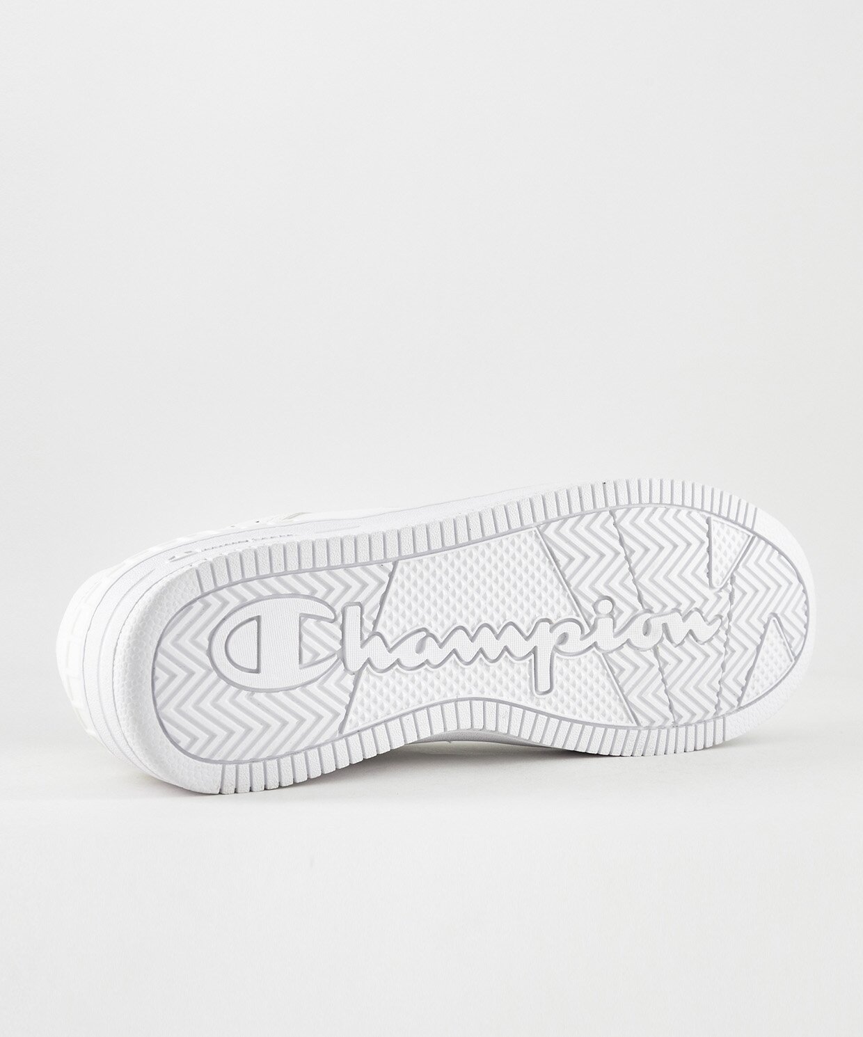 resm Champion Basketball Turbo 500 Low Cut Shoe