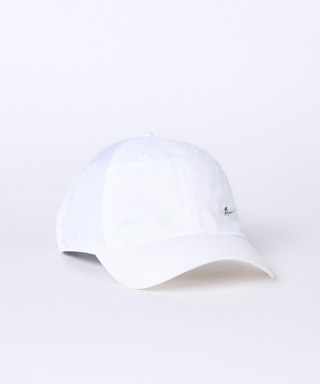 resm Nike Dri-FIT Club Unstructured Metal Swoosh Cap