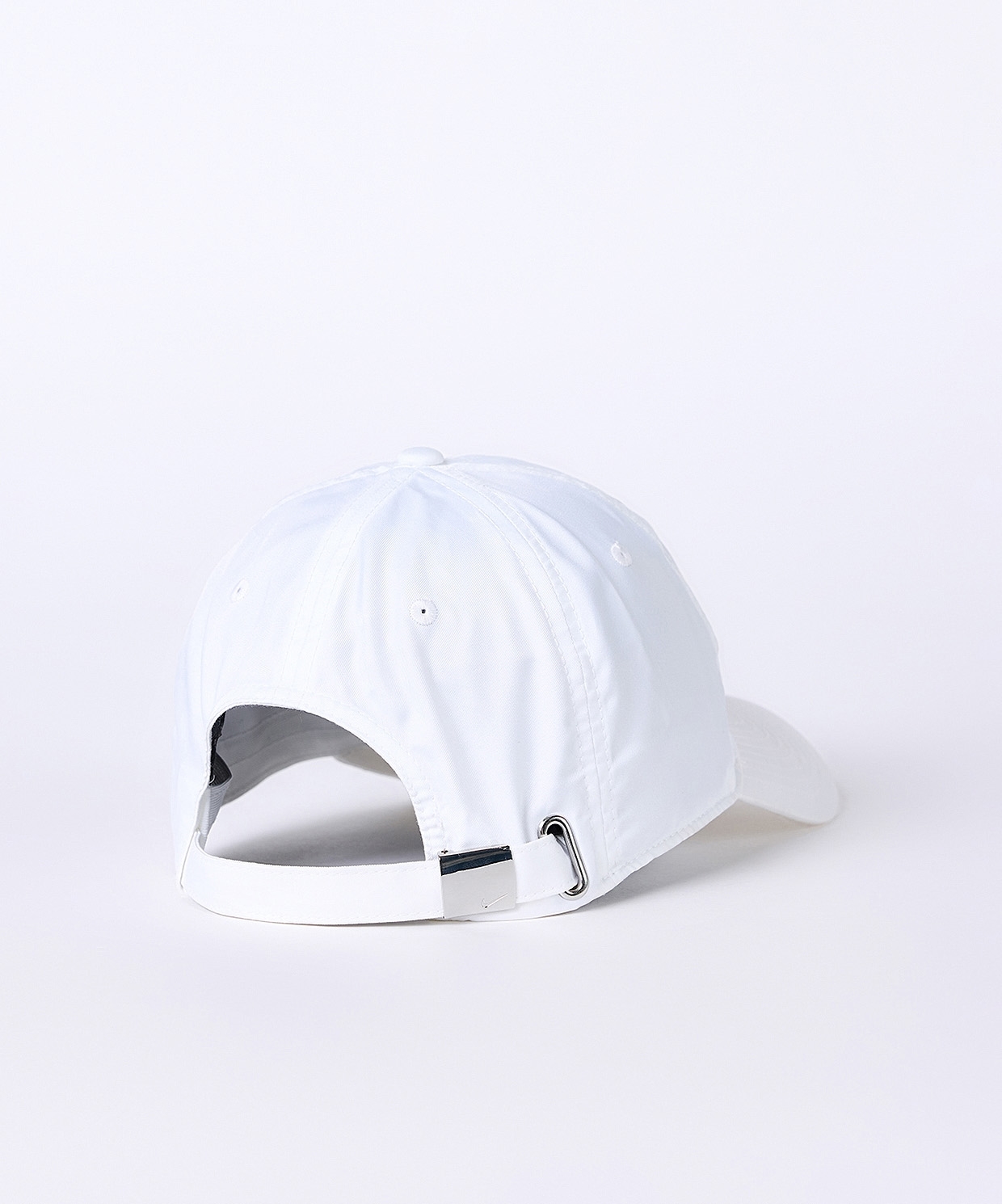 resm Nike Dri-FIT Club Unstructured Metal Swoosh Cap