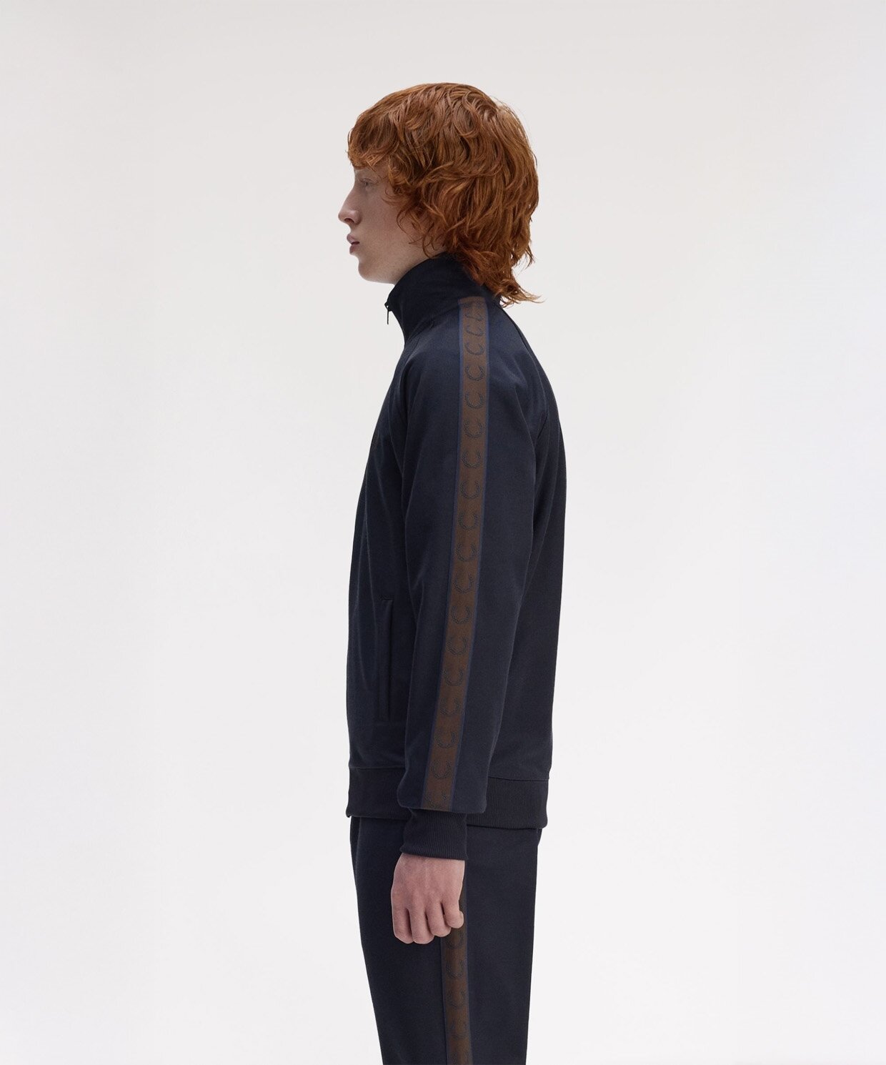 resm Fred Perry Contrast Tape Track Jacket