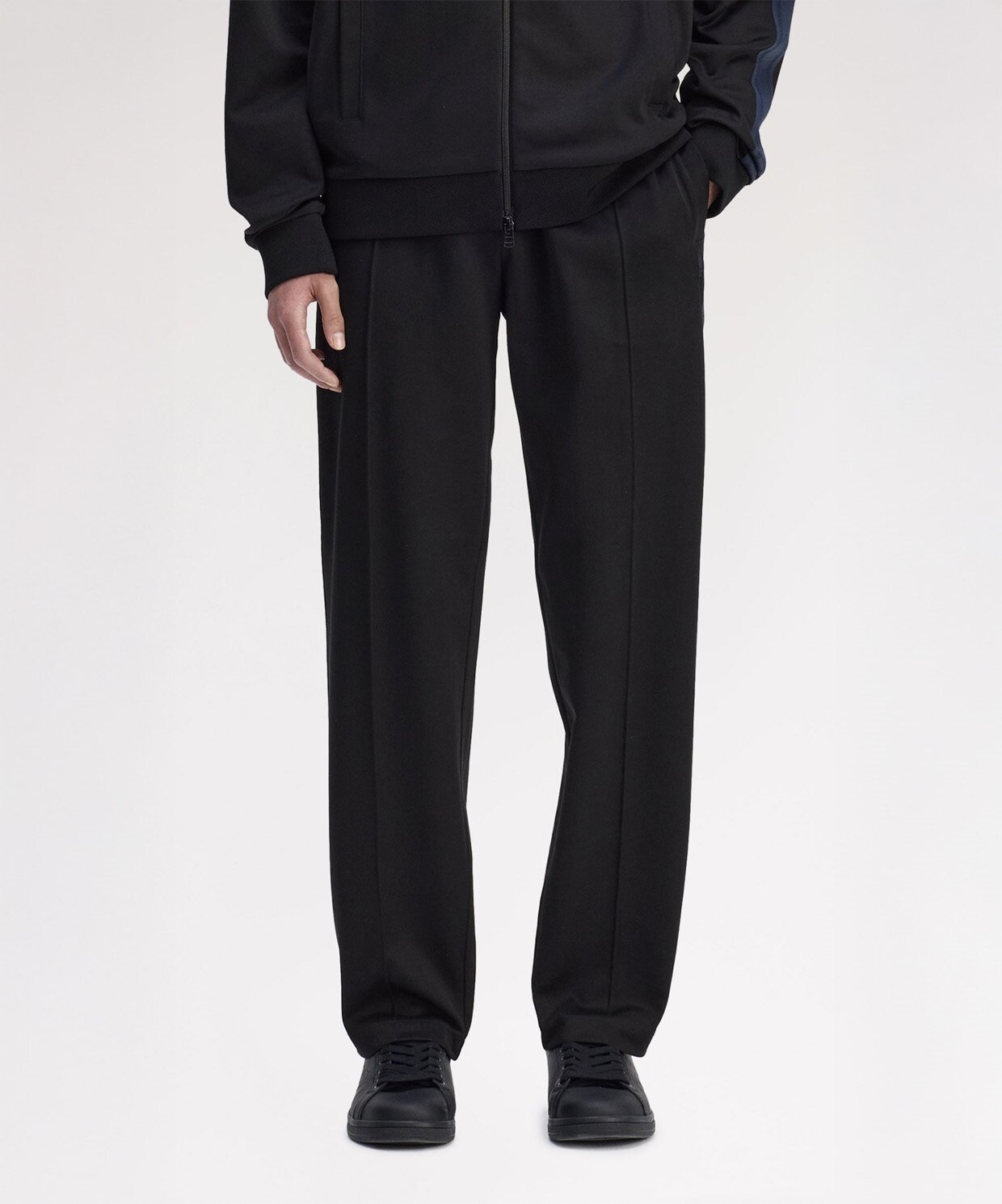 resm Fred Perry Mesh Taped Track Pant