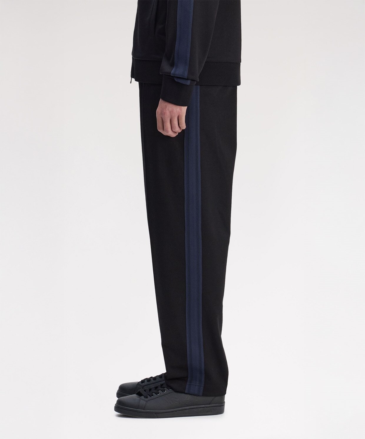 resm Fred Perry Mesh Taped Track Pant