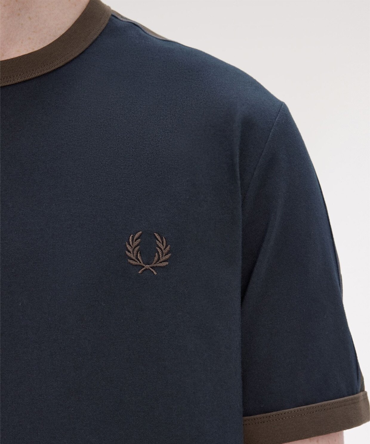 resm Fred Perry Contrast Tape Ringer T-Shirt