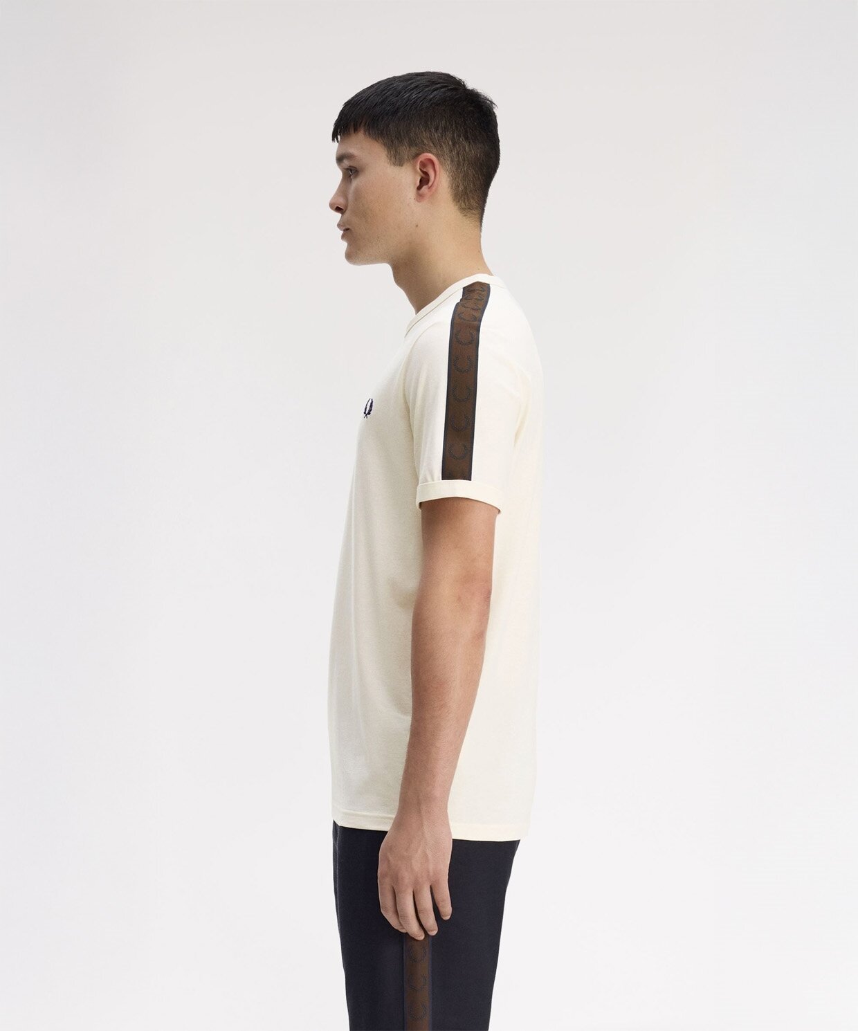 resm Fred Perry Contrast Tape Ringer T-Shirt
