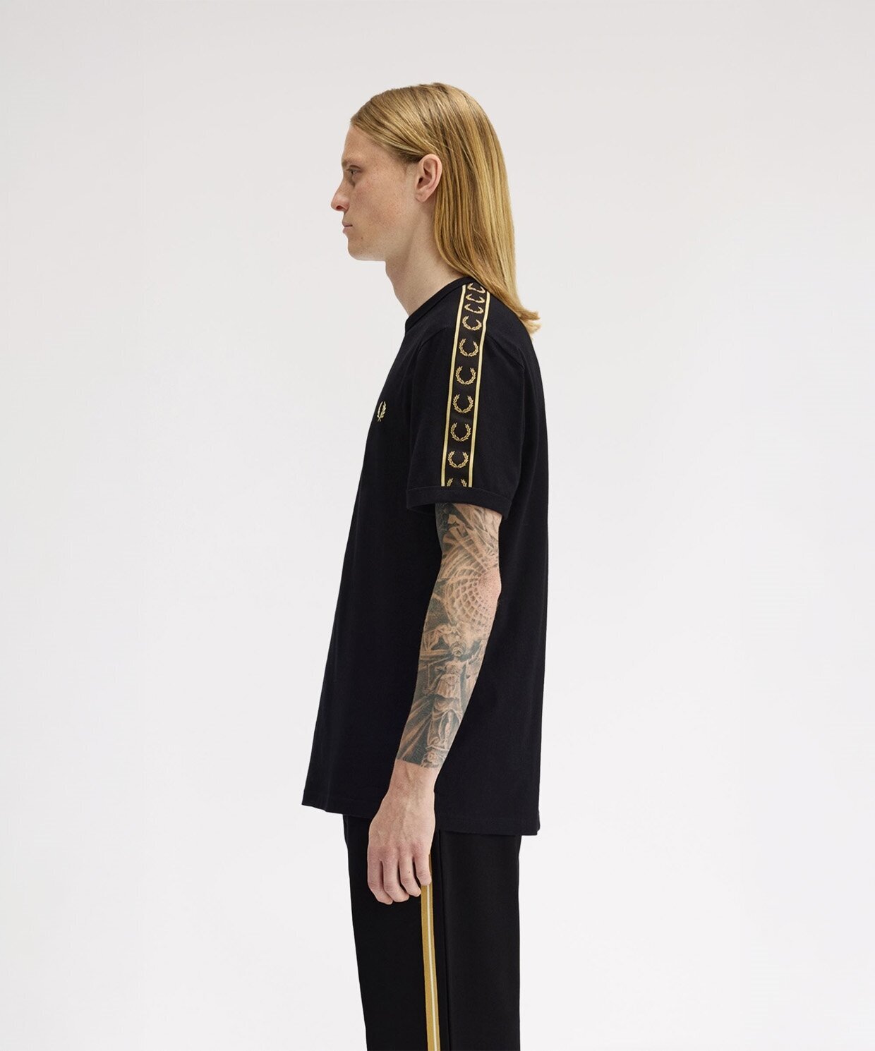 resm Fred Perry Contrast Tape Ringer T-Shirt