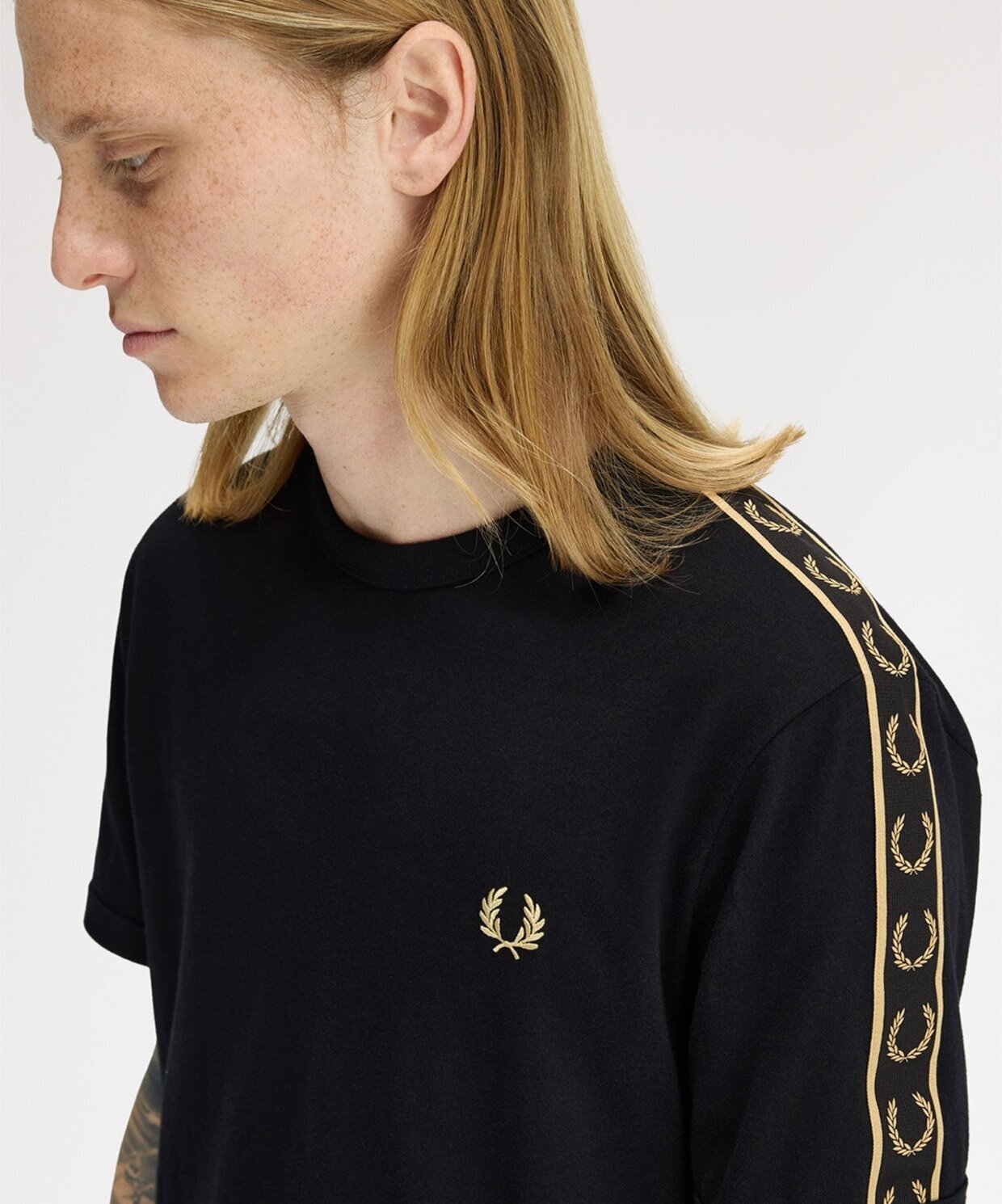 resm Fred Perry Contrast Tape Ringer T-Shirt