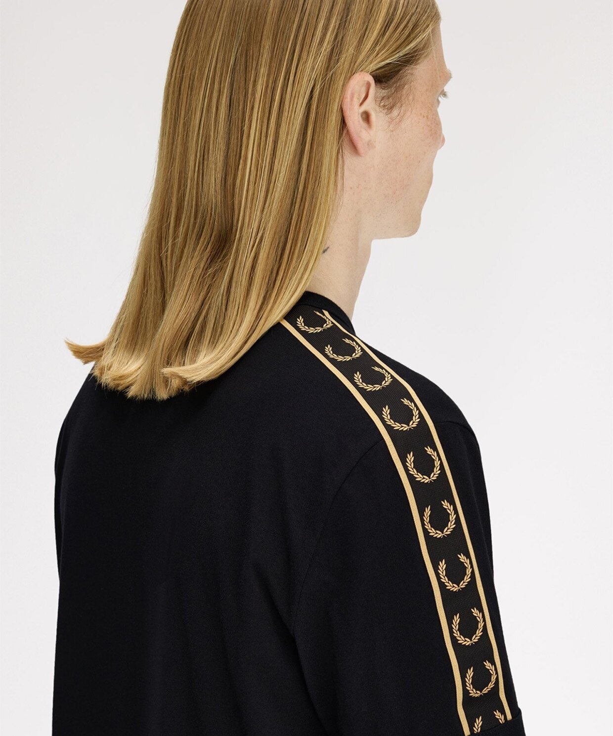 resm Fred Perry Contrast Tape Ringer T-Shirt