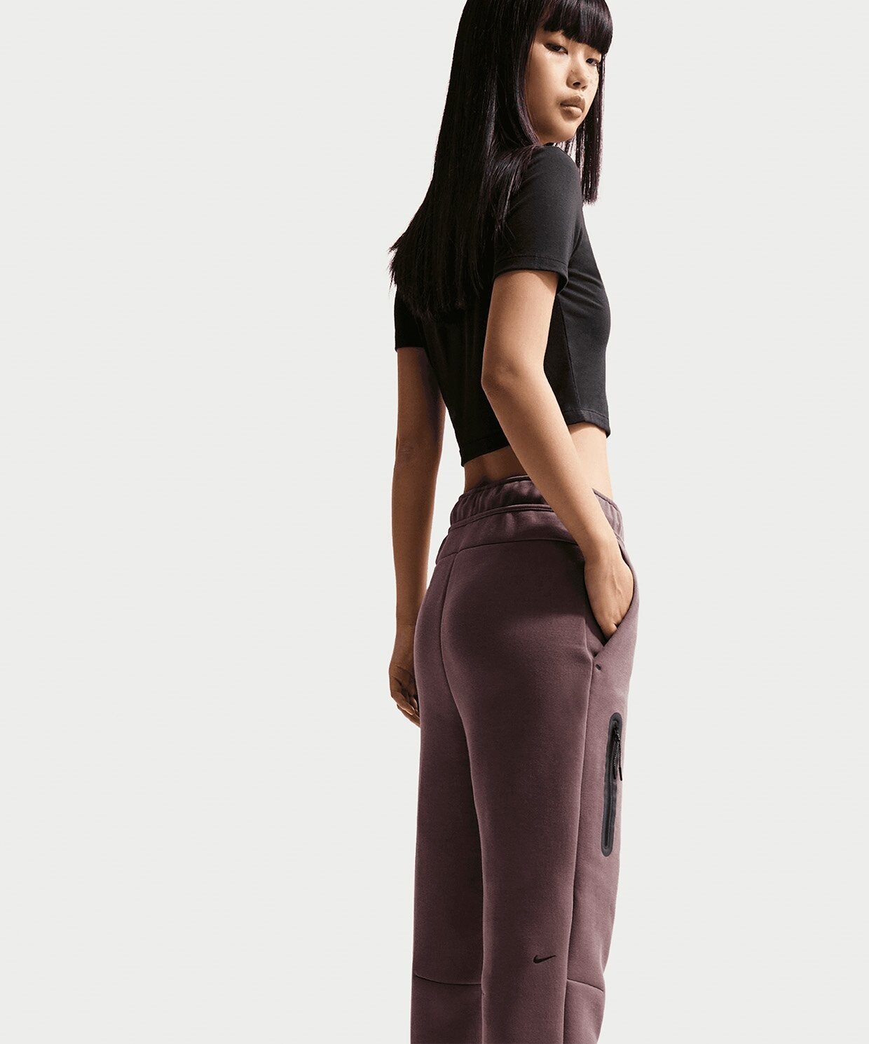 resm Nike Sportswear Tech Fleece Mid-Rise Sweatpants