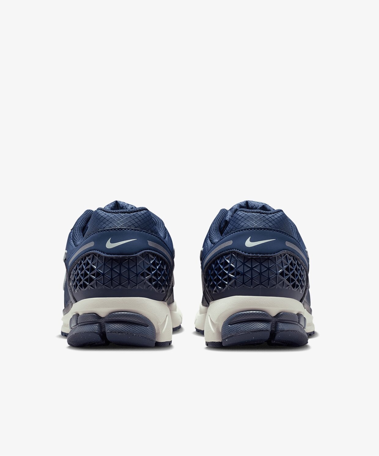 resm Nike Zoom Vomero 5 SE