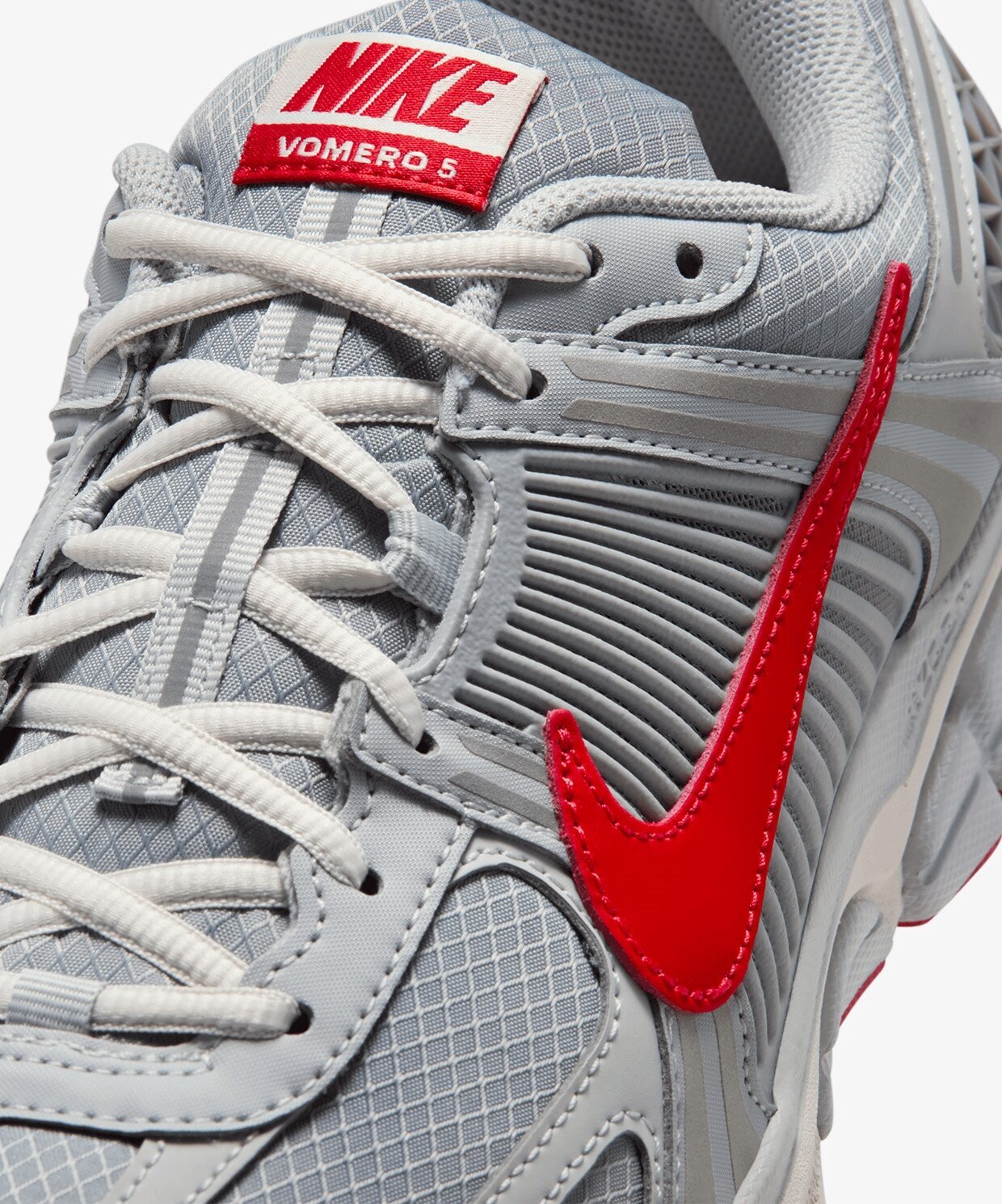 resm Nike Zoom Vomero 5 SE