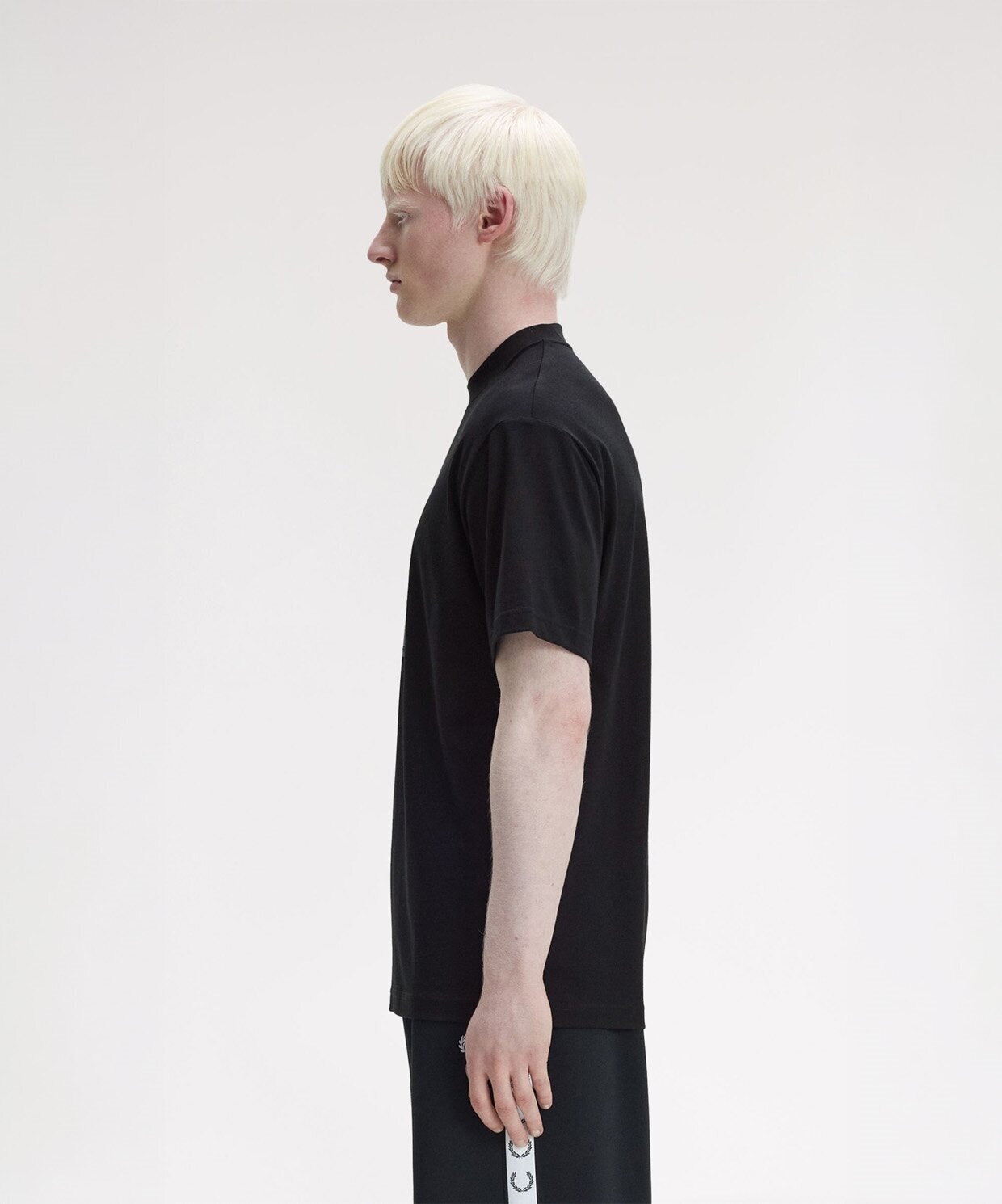 resm Fred Perry Box Graphic T-Shirt