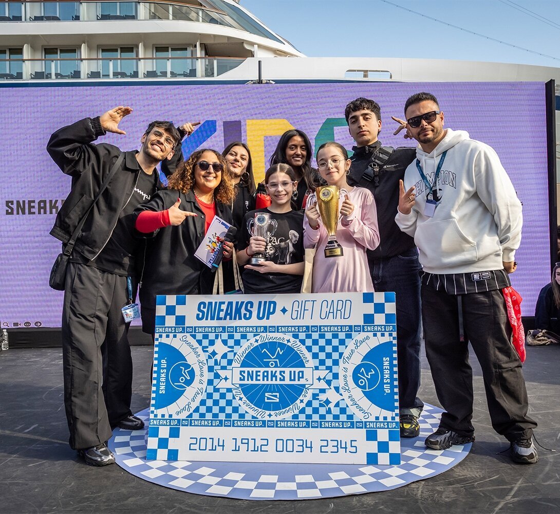 23 Nisan Sneaks Up Kids Dance Battle