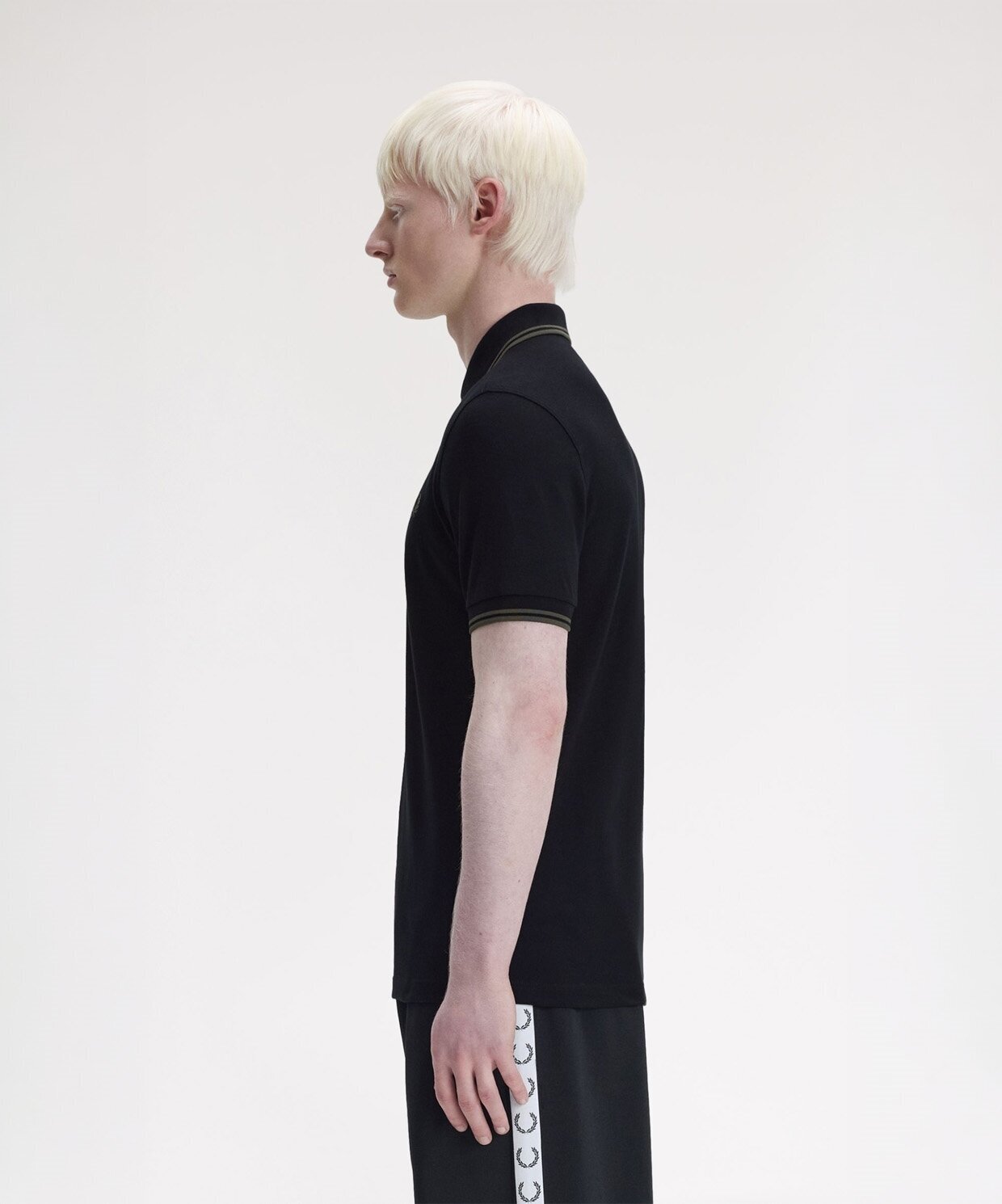 resm Fred Perry The Twin Tipped Fred Perry T-Shirt