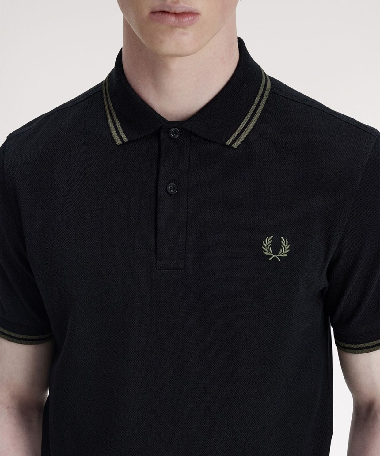 resm Fred Perry The Twin Tipped Fred Perry T-Shirt