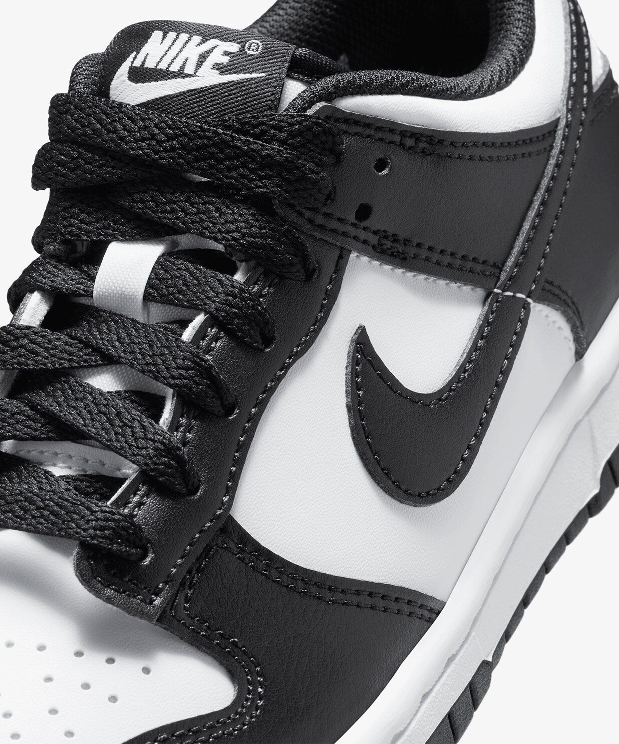 resm Nike Dunk Low (Gs)