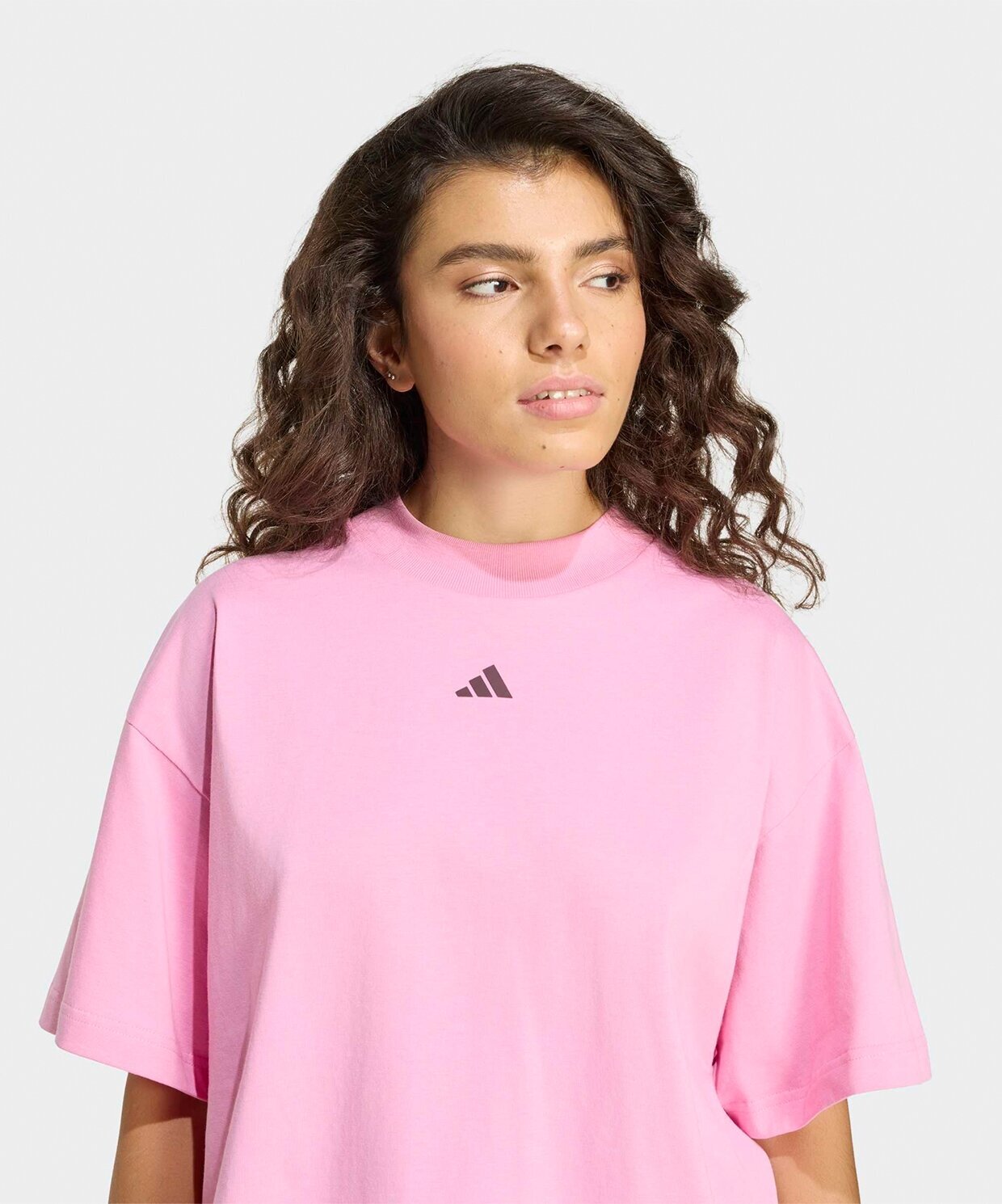 resm adidas 3-Stripes Studio T-Shirt