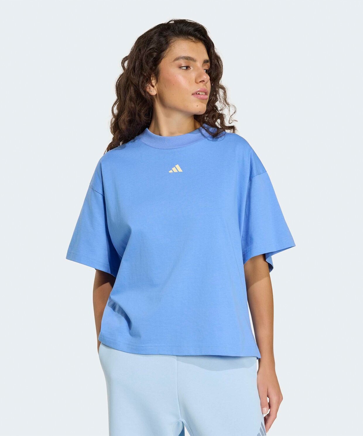 Женская футболка adidas 3-Stripes Studio