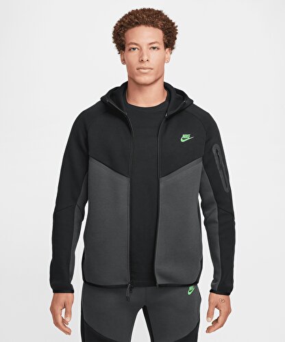 Nike tech woven track jacket online
