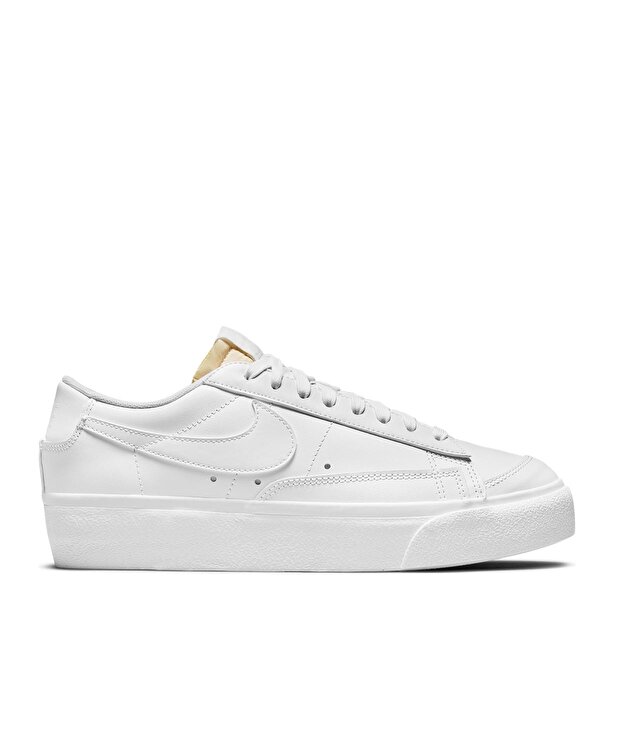 Женские кроссовки Nike W Blazer Low Platform