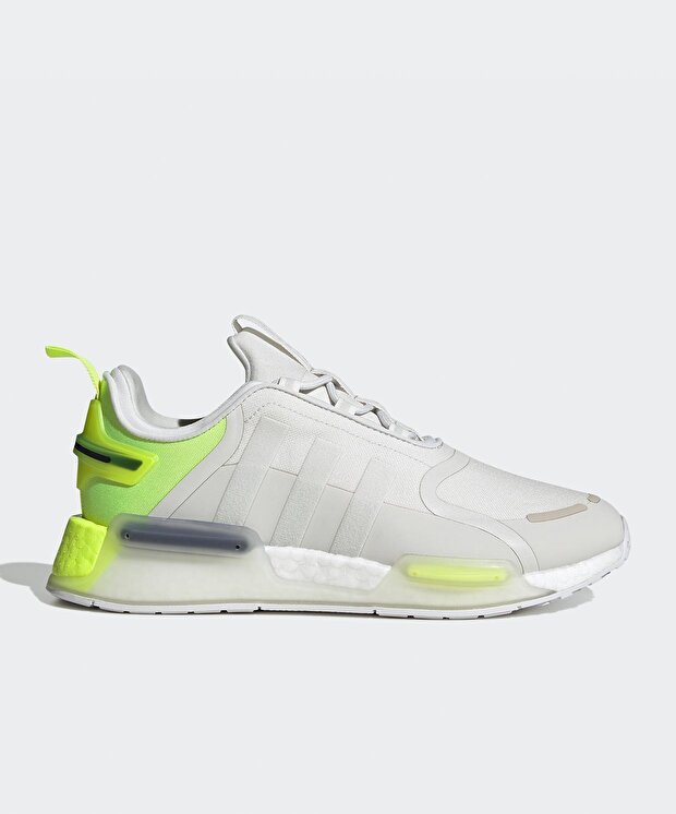 Женские кроссовки adidas NMD_R1 V3