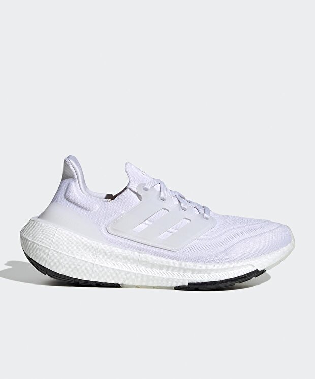 Женские кроссовки adidas Ultraboost Light