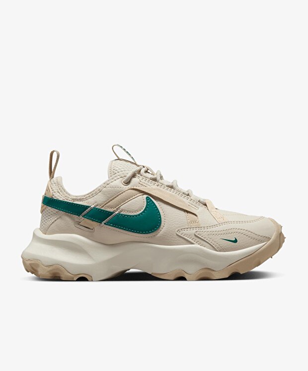 Женские кроссовки Nike TC 7900