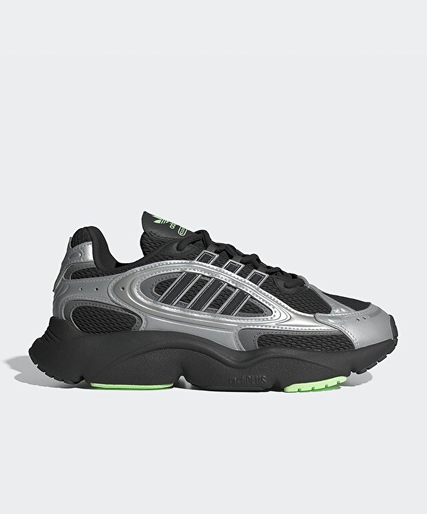 Женские кроссовки adidas Ozmillen для бега