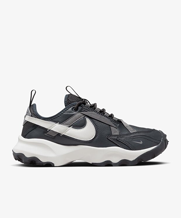 Женские кроссовки Nike TC 7900