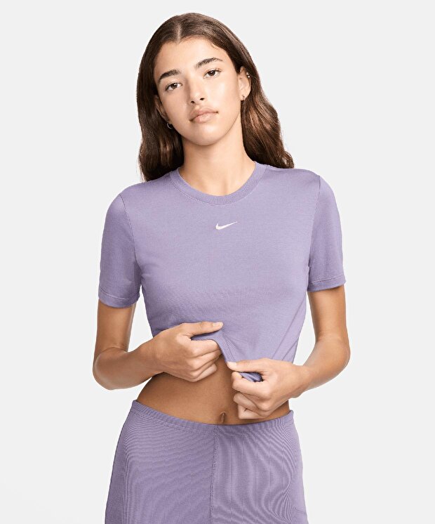 Женская футболка Nike Sportswear Essential Slim Cropped