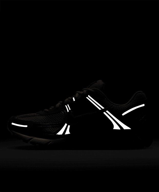 Nike Zoom Vomero 5 - Görsel 9