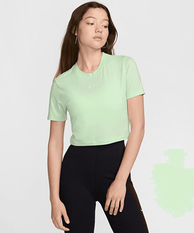 Женская футболка Nike Sportswear Essential Slim Cropped