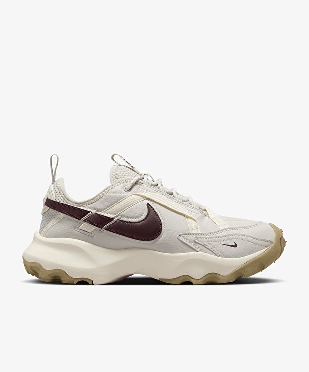Женские кроссовки Nike TC 7900